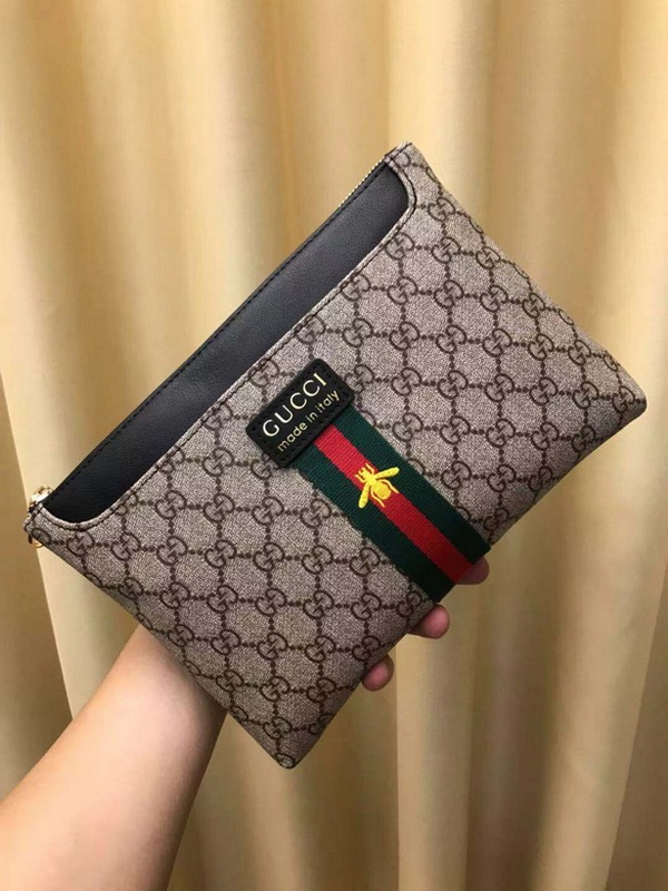 Gucci Wallets 16